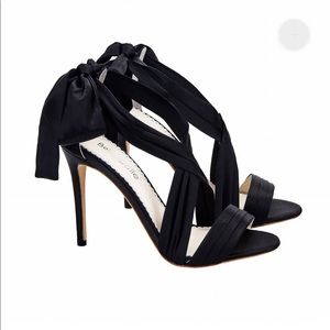 BRAND NEW, Never been worn! Bella Belle Black “Kate” silk ribbon pumps Size 7!